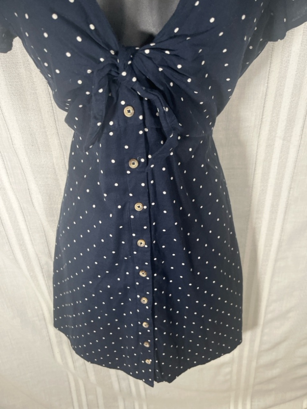 Abercrombie & Fitch Navy Polka Dot Tie Front Dress Size M Button Front Pockets - Picture 3 of 8